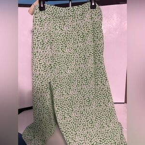 NWT SHEIN Women’s Green Floral Print Skirt